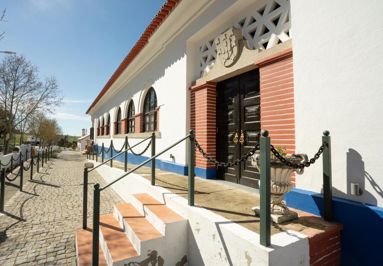 Escola Do Fado Bed and Breakfast Vila Fernando  Eksteriør billede